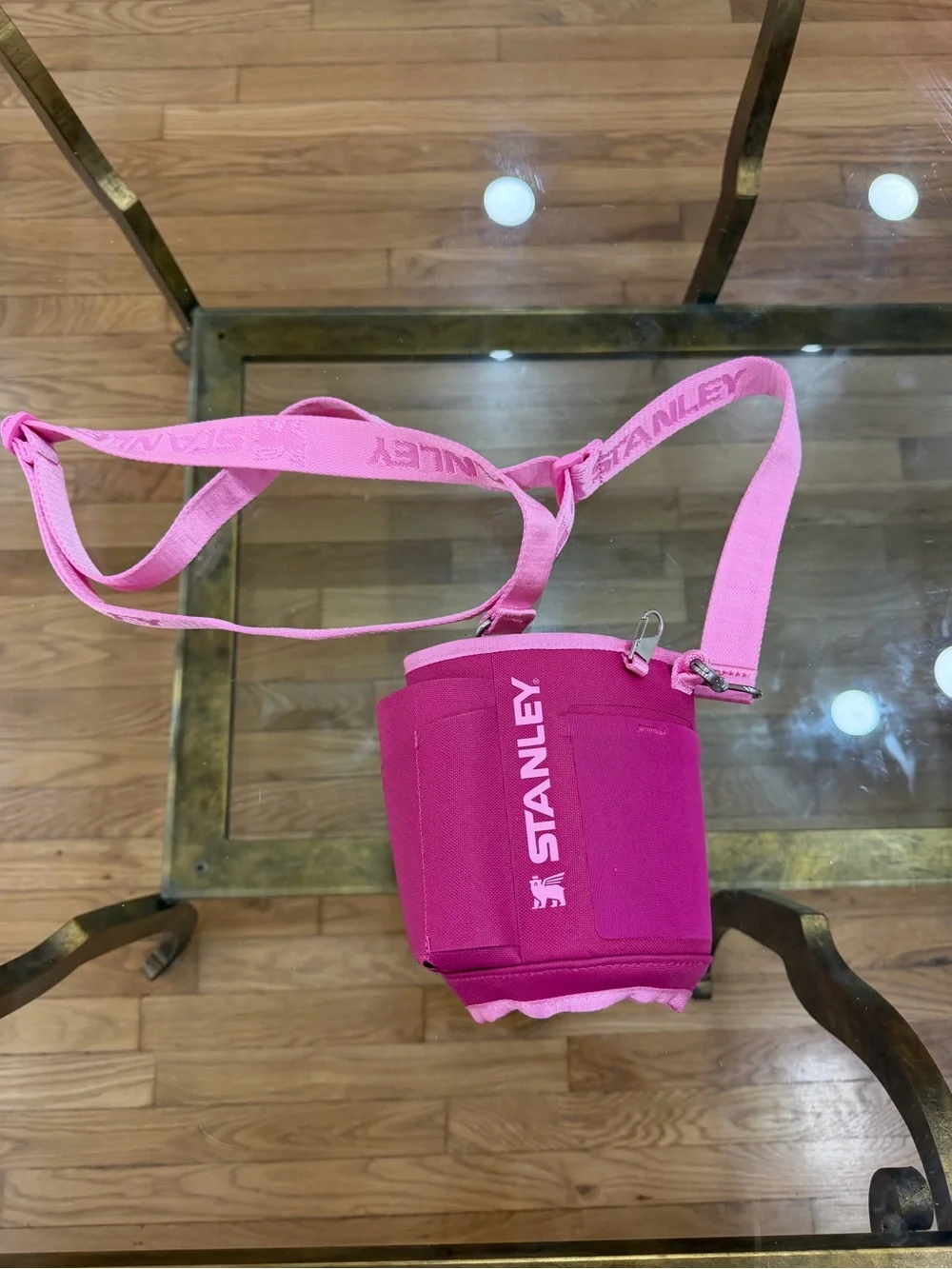 🦋STANLEY 
The All Day 40oz Quencher
Carry-All Pink - Picture 9 of 9